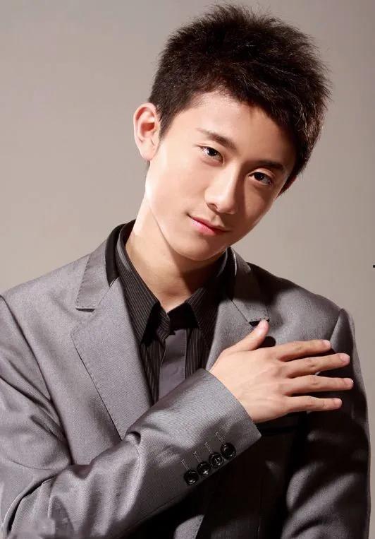 张一山娱乐圈吃瓜事件视频